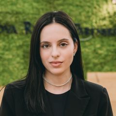 Ioana_2